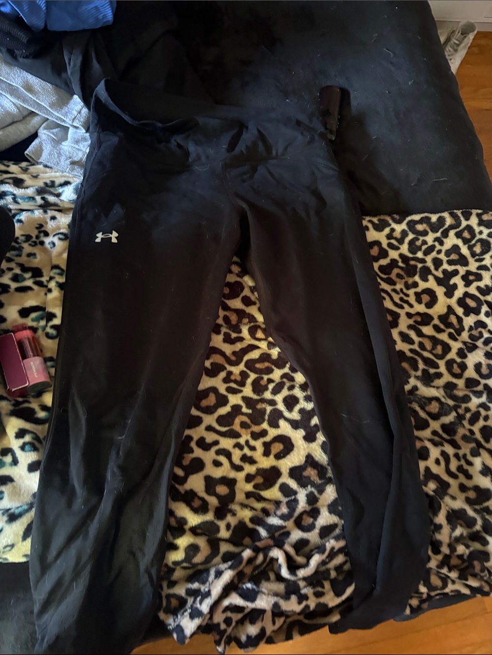 Under Armour Black Women’s Performance Leggings with Reflective Logo